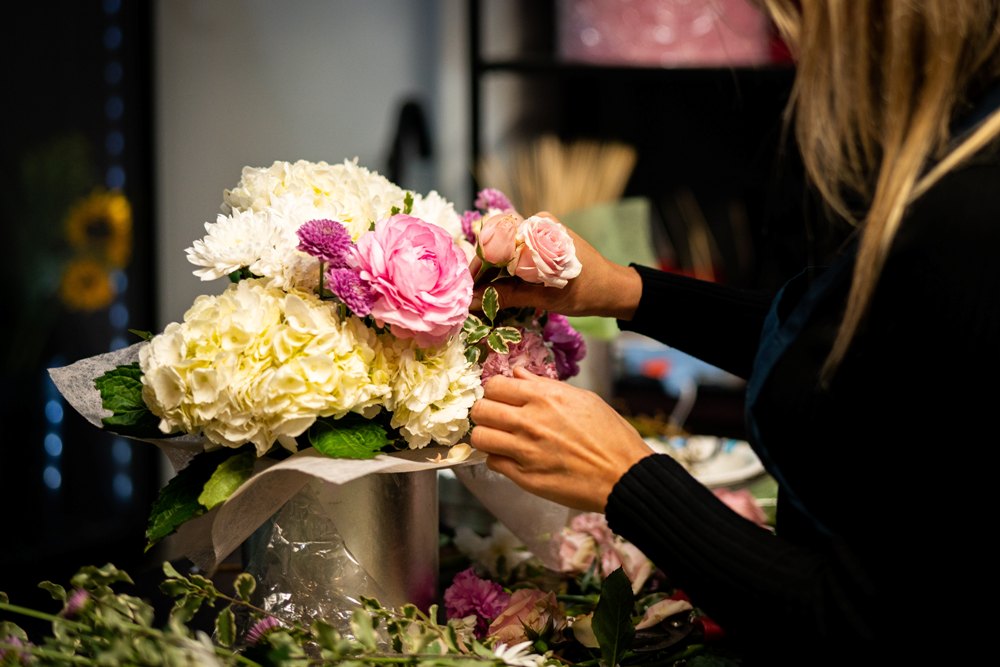 5 Considerations for Selecting a Florist Shop